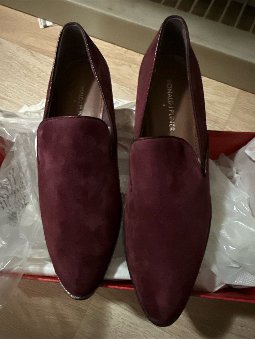 Donald J. Pliner women Burgundy Suede Slip-On Loafers Sz 7.5 NIB